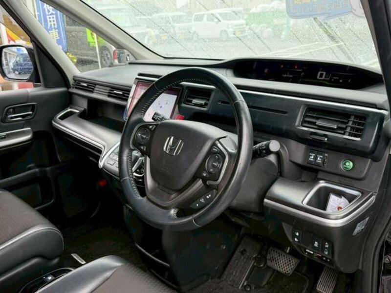 STEPWAGON SPADA