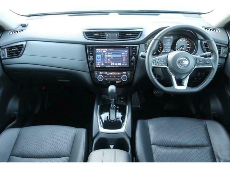 X-TRAIL