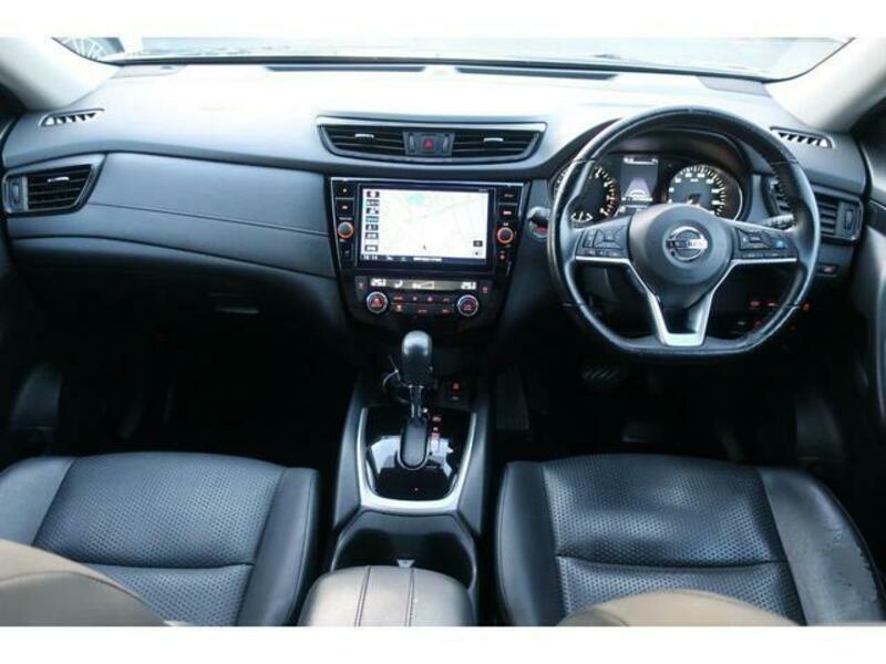 X-TRAIL