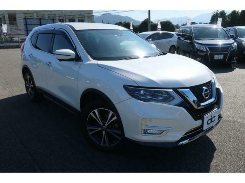 X-TRAIL
