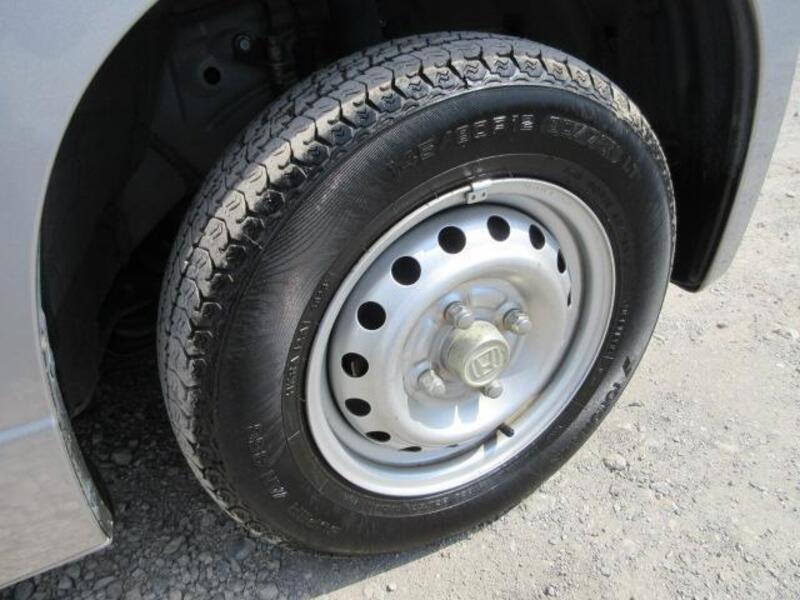 N-VAN