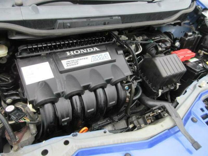 FIT HYBRID