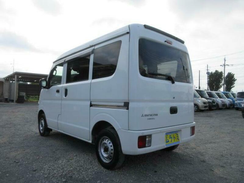 MINICAB VAN