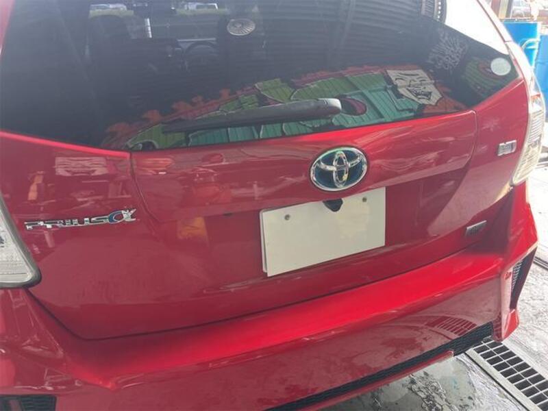 PRIUS ALPHA