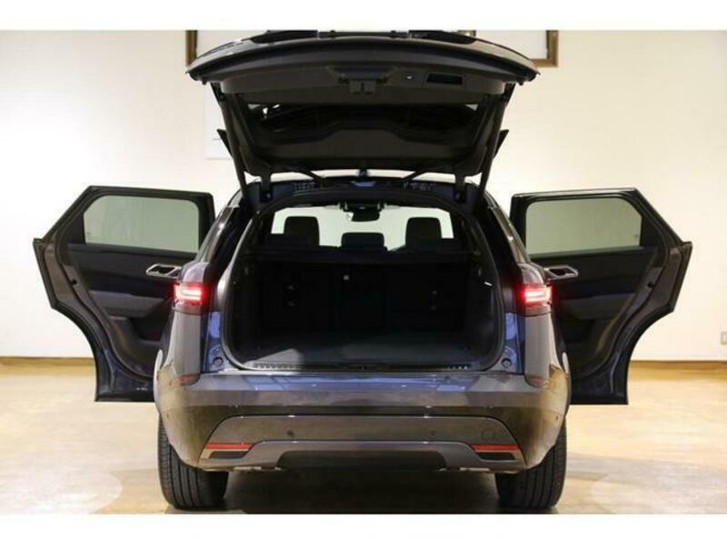 RANGE ROVER VELAR