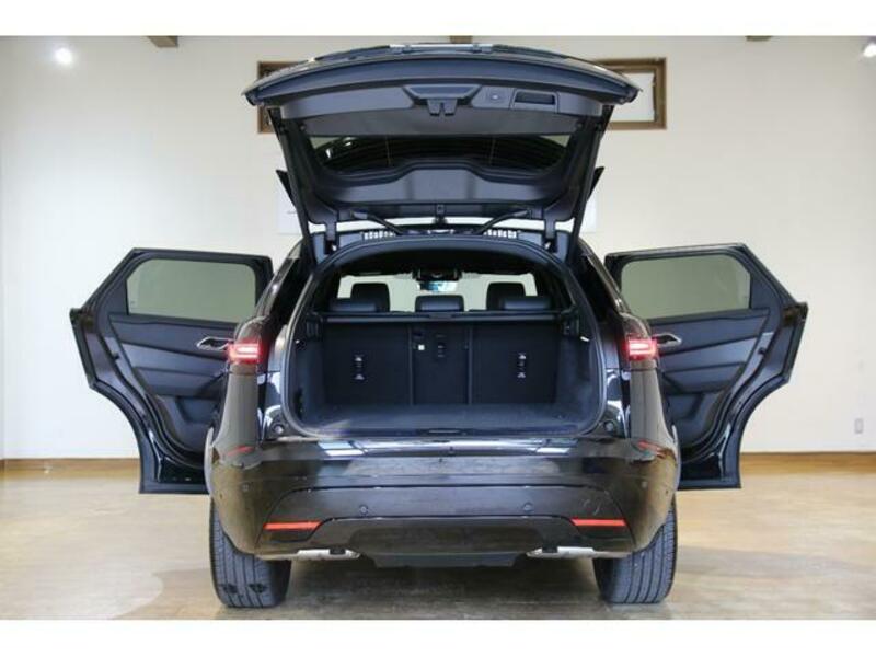 RANGE ROVER VELAR