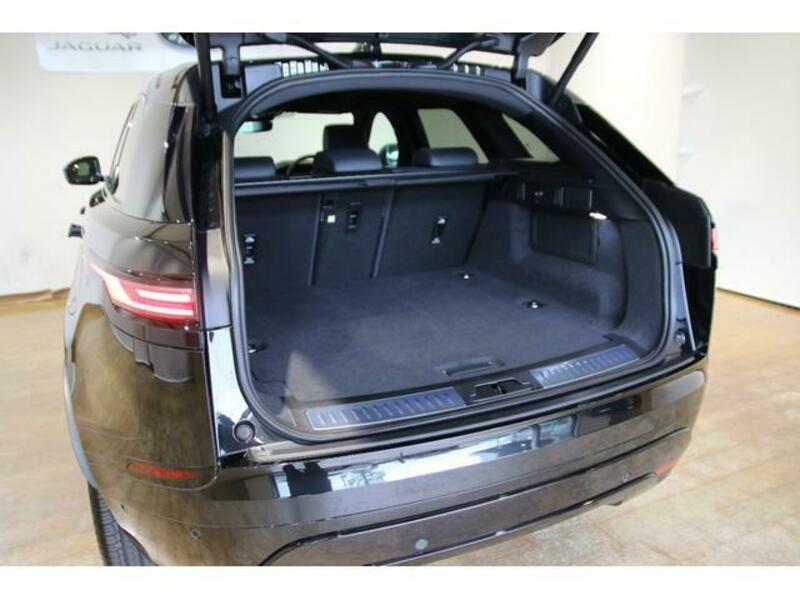 RANGE ROVER VELAR