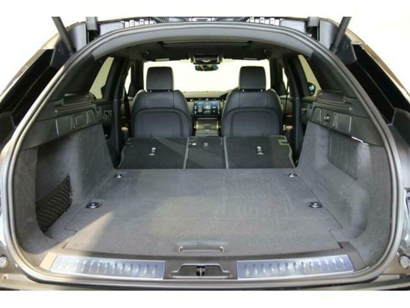 RANGE ROVER VELAR