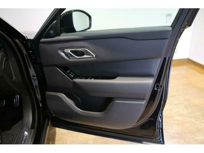RANGE ROVER VELAR