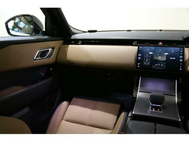 RANGE ROVER VELAR