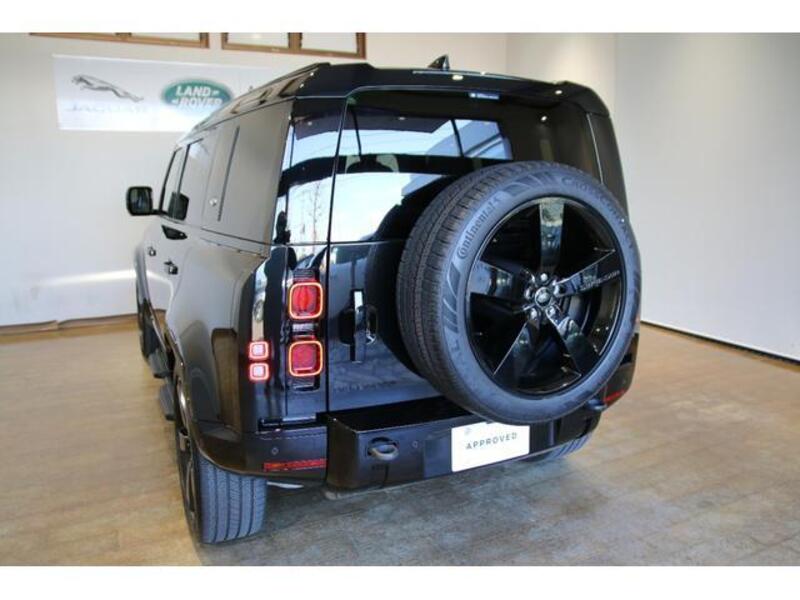 DEFENDER