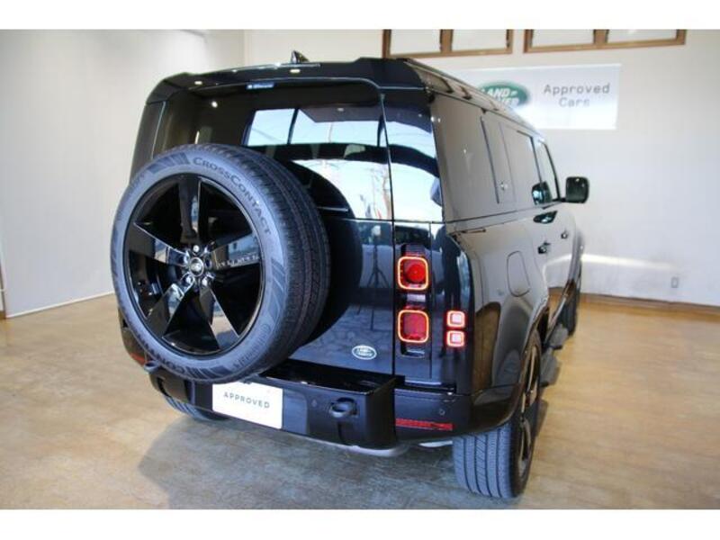 DEFENDER