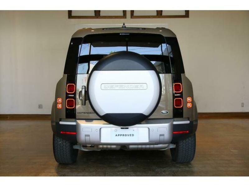 DEFENDER