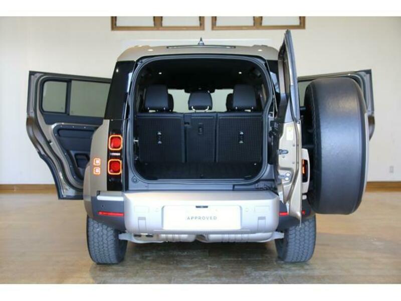 DEFENDER