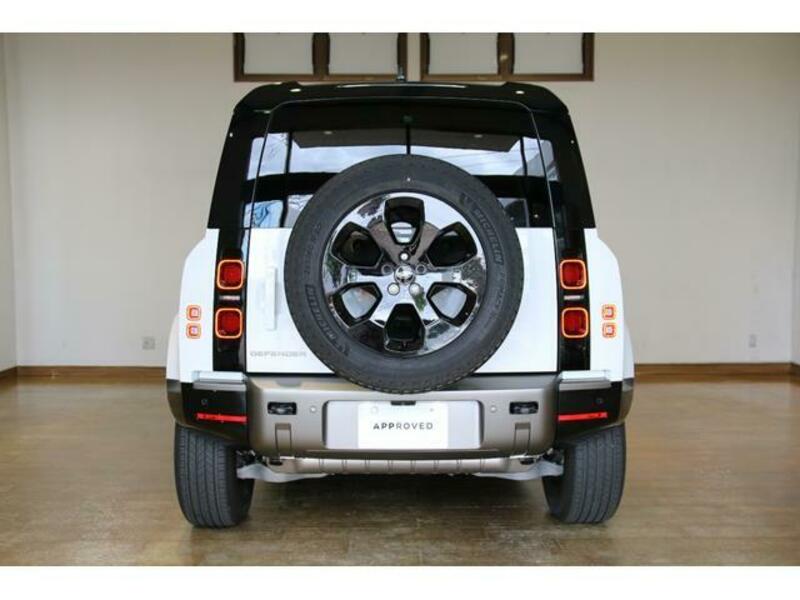DEFENDER