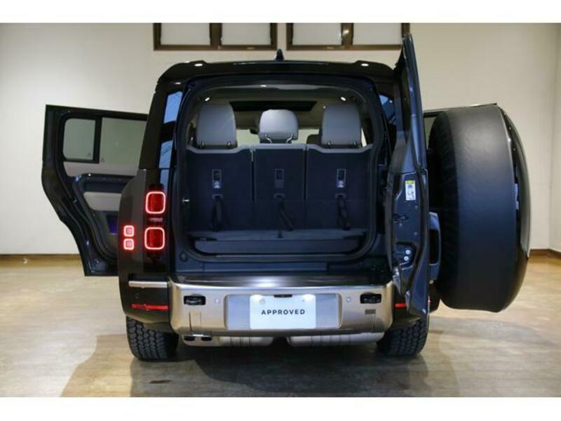 DEFENDER
