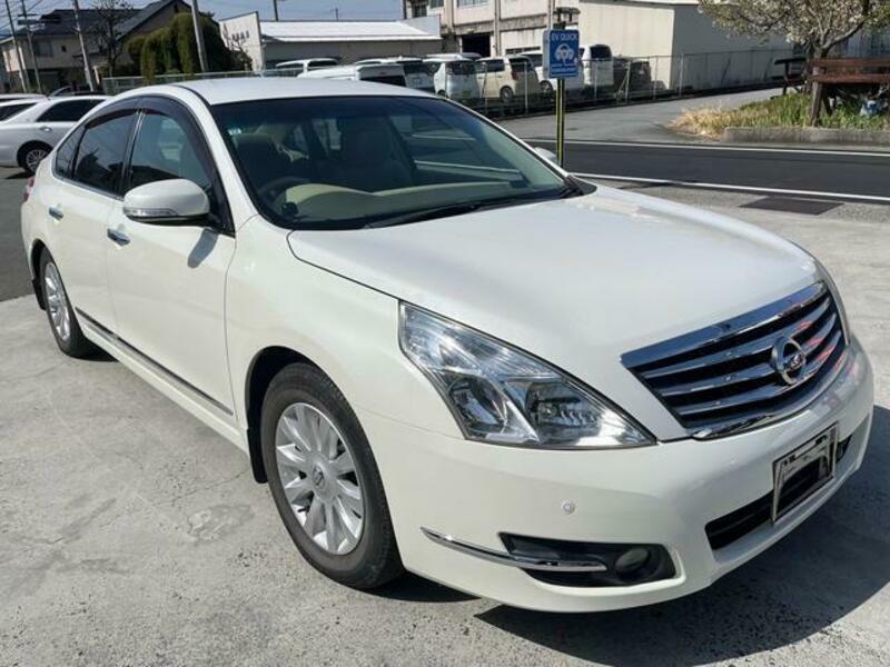 NISSAN TEANA