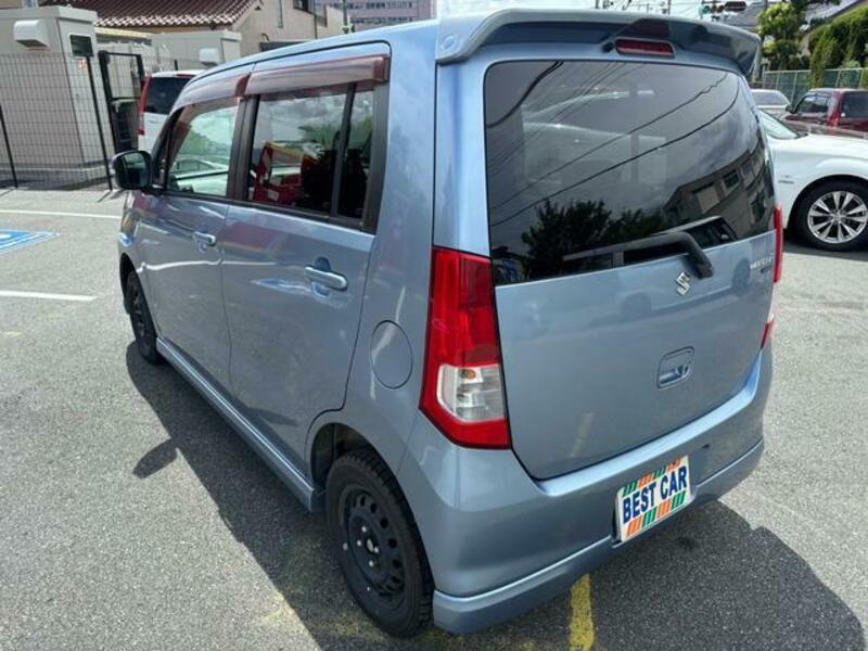 WAGON R