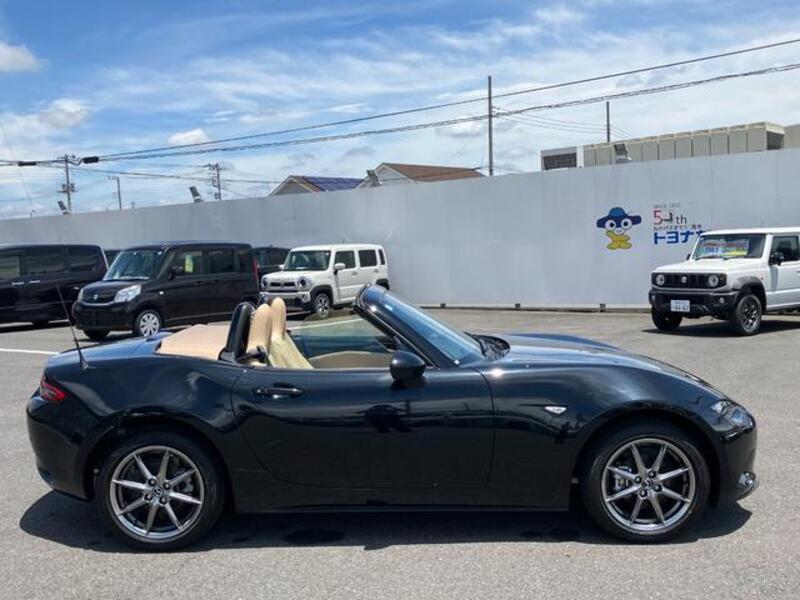 ROADSTER