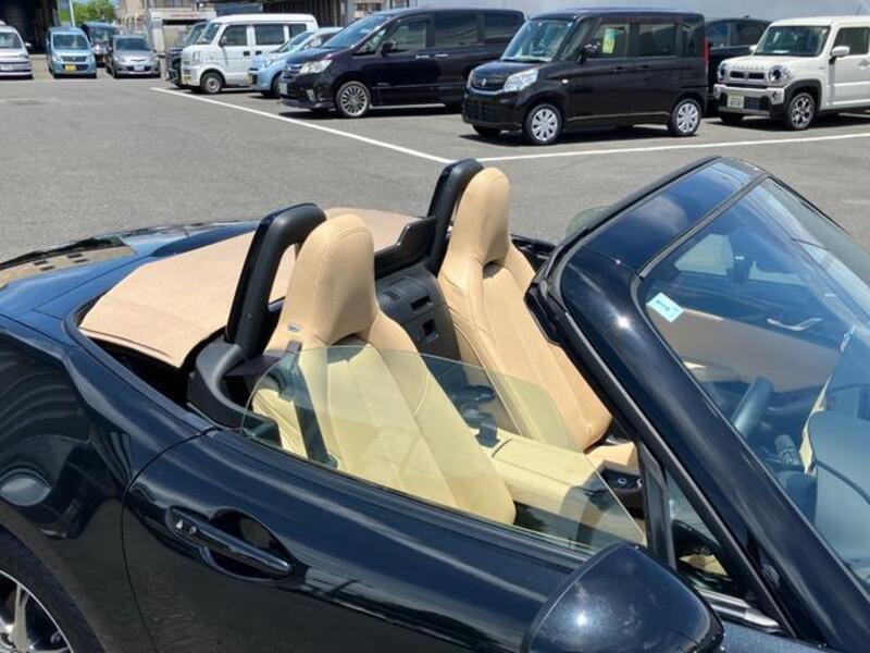 ROADSTER