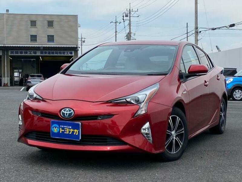TOYOTA PRIUS