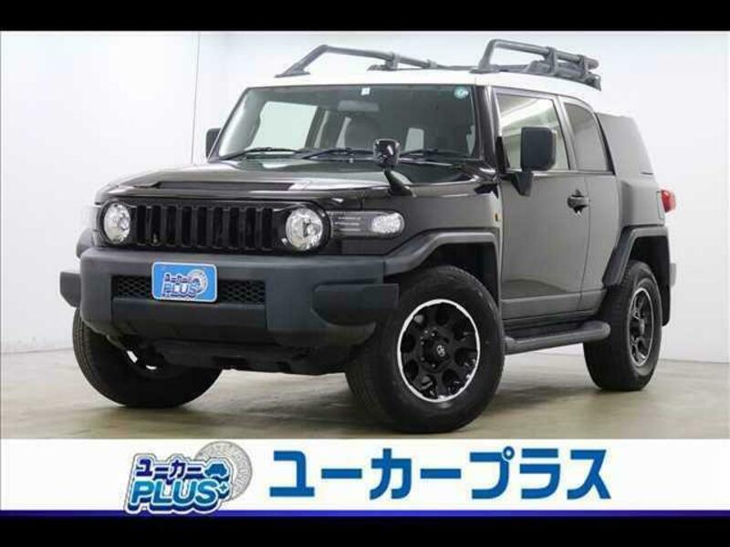 TOYOTA FJ CRUISER