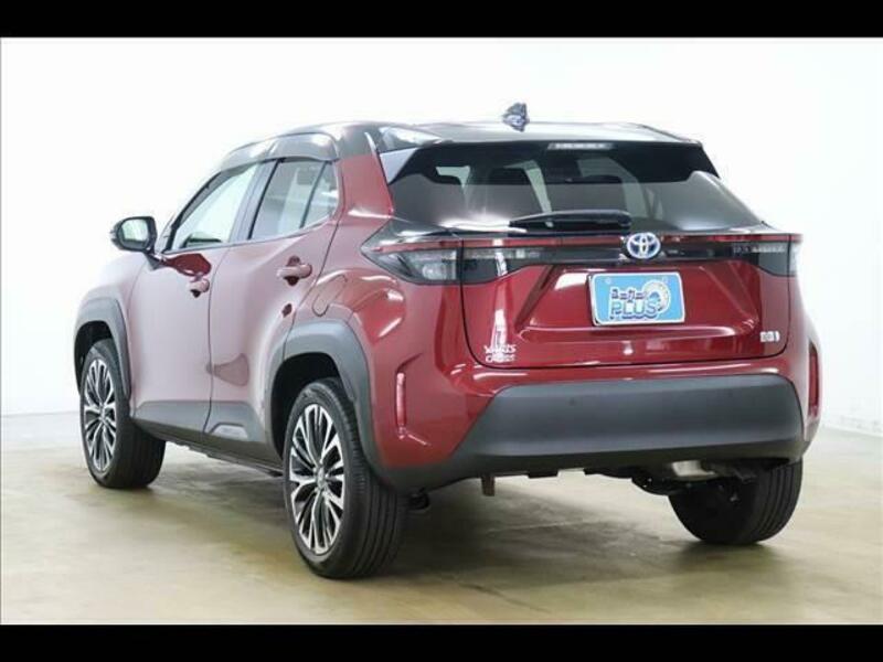 YARIS CROSS