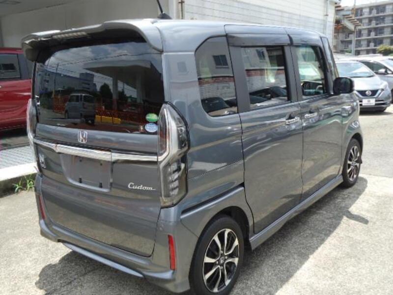 N BOX CUSTOM