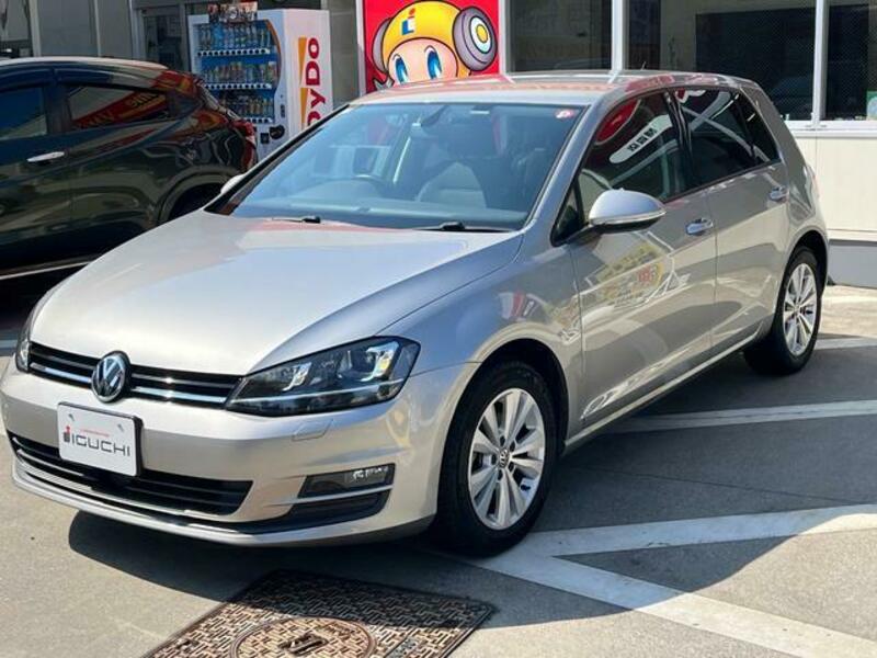 VOLKSWAGEN GOLF
