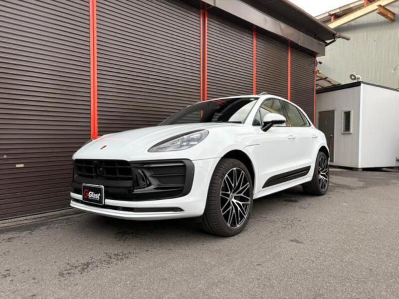 MACAN