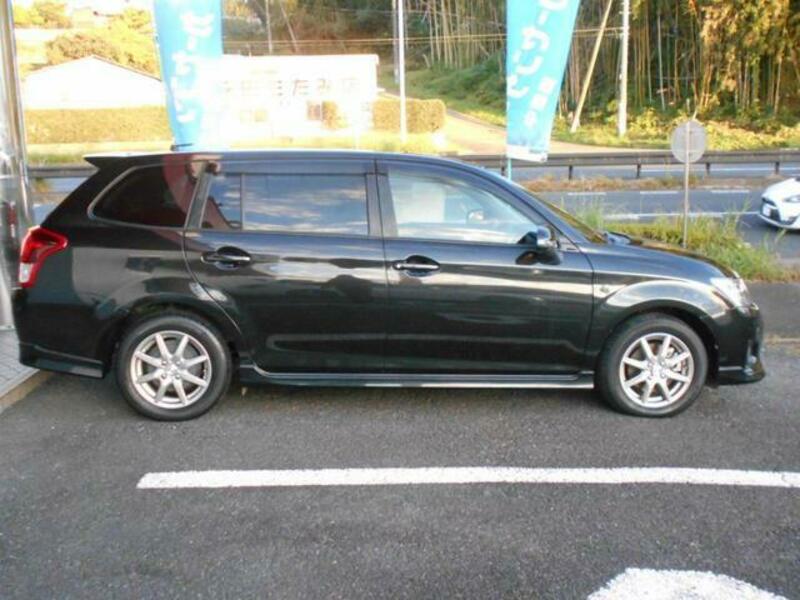 COROLLA FIELDER