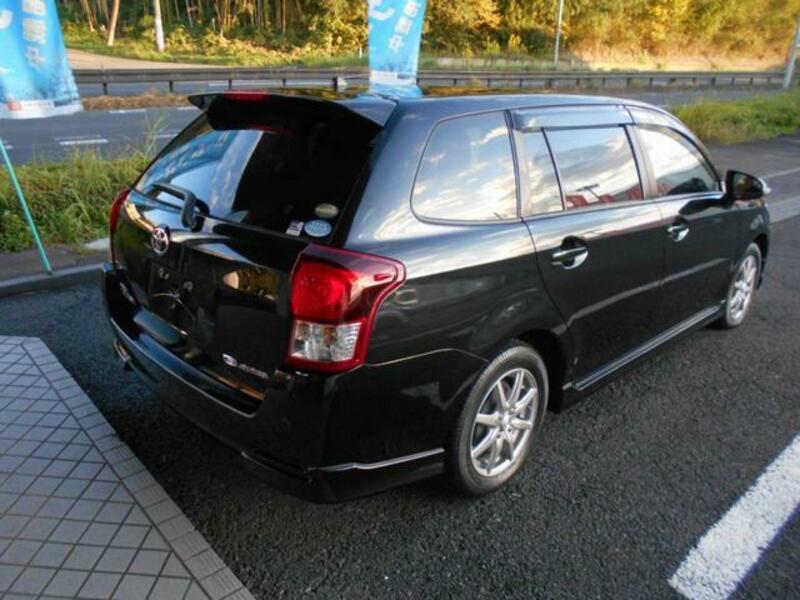 COROLLA FIELDER