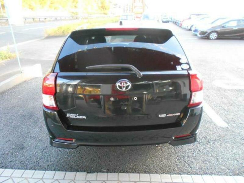 COROLLA FIELDER