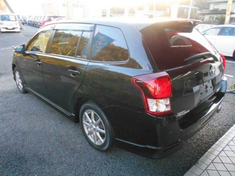 COROLLA FIELDER