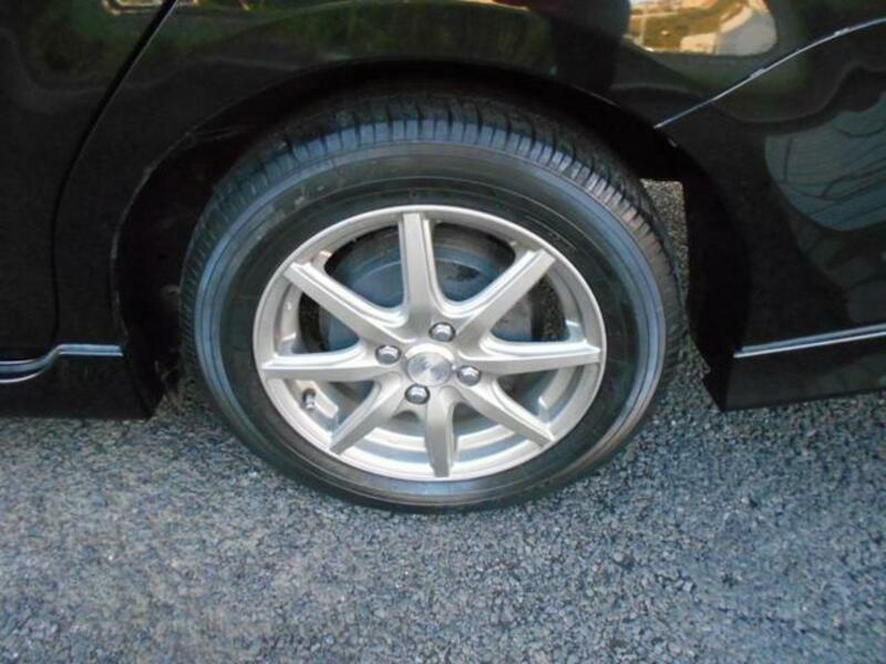 COROLLA FIELDER