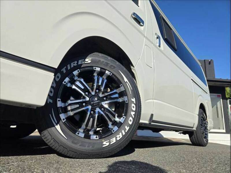 HIACE VAN