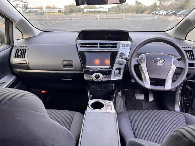 PRIUS ALPHA