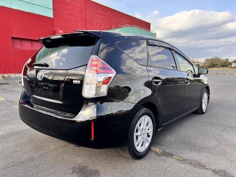 PRIUS ALPHA