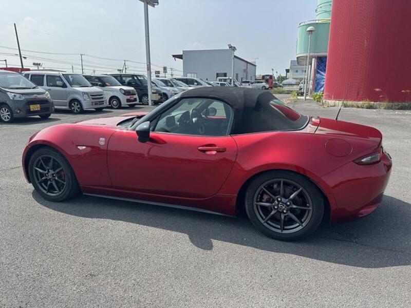 ROADSTER