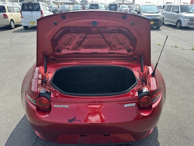 ROADSTER