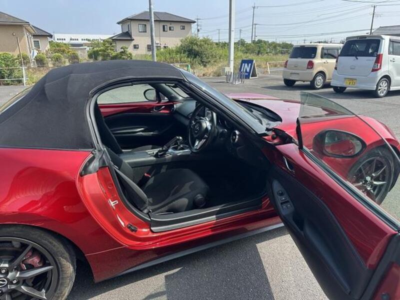 ROADSTER