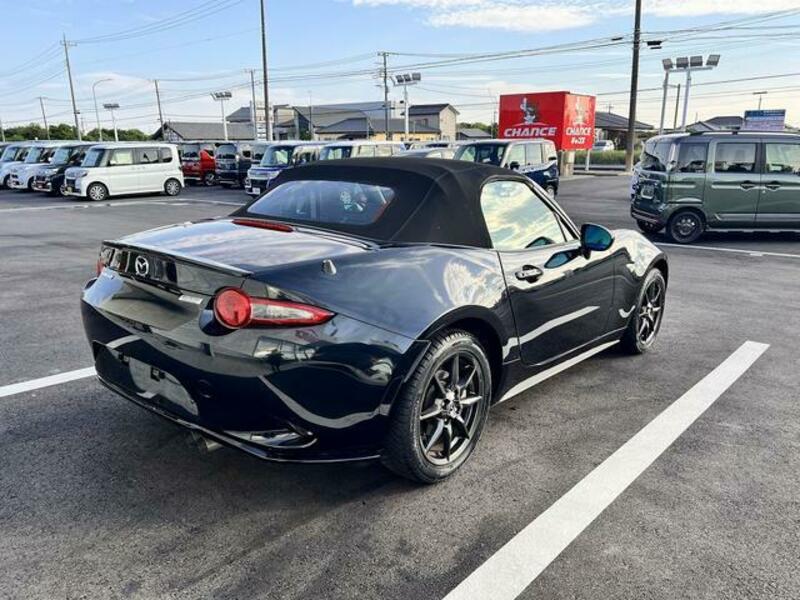 ROADSTER