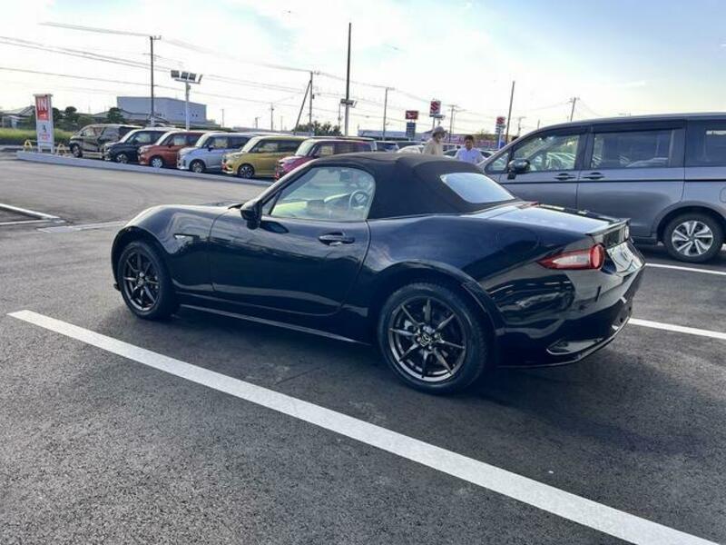 ROADSTER