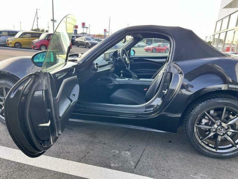 ROADSTER