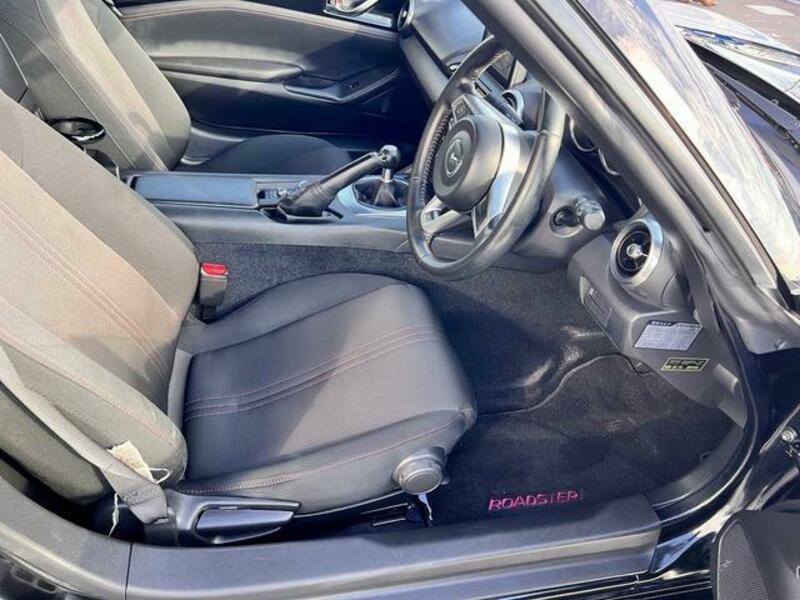 ROADSTER