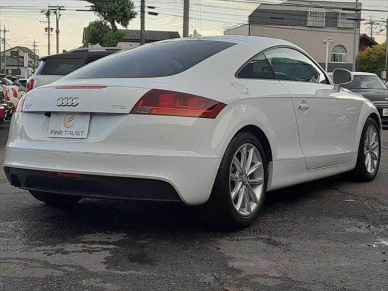 TT
