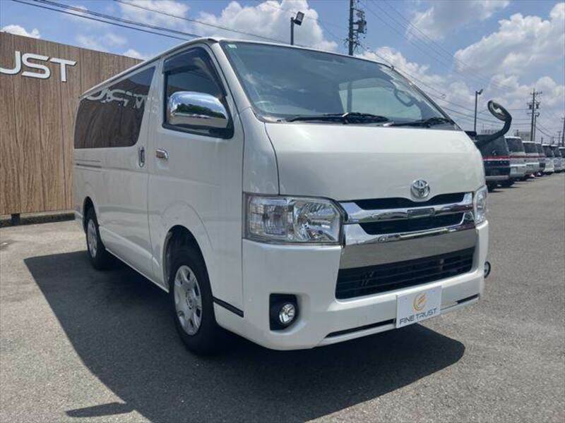 HIACE VAN