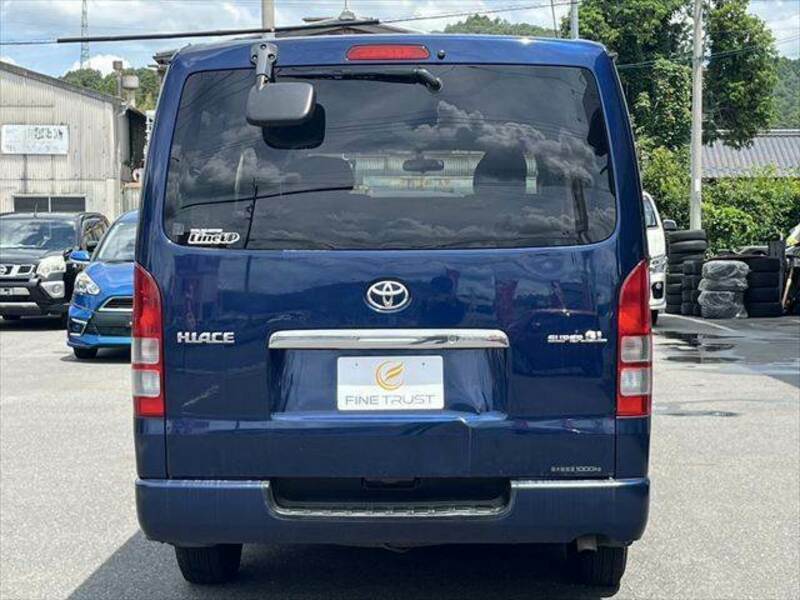 HIACE VAN