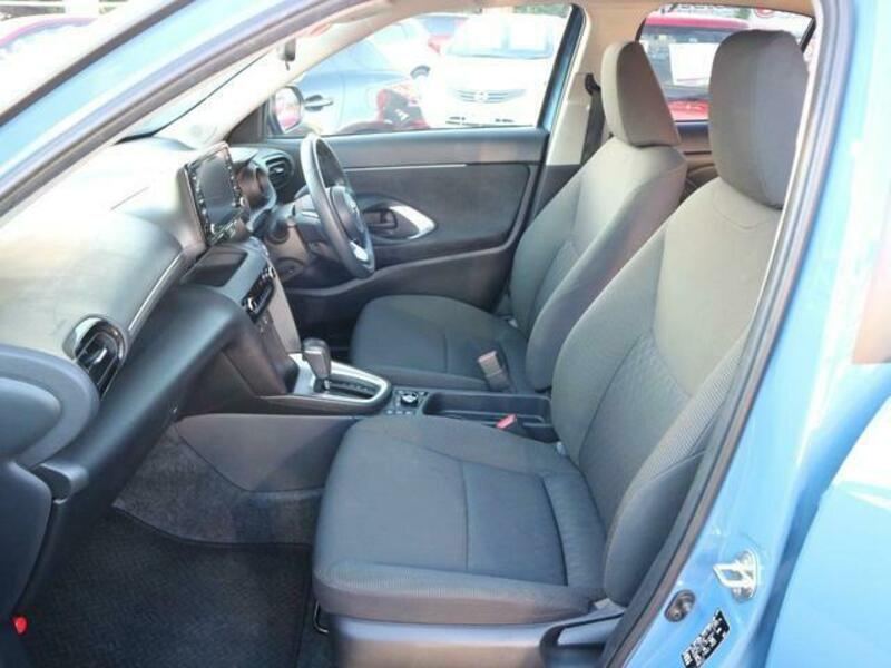 YARIS CROSS