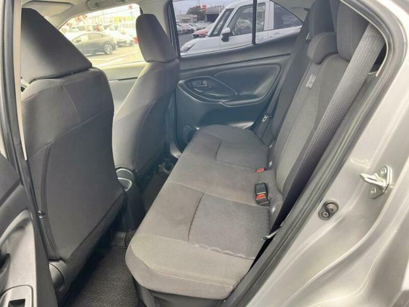 YARIS CROSS